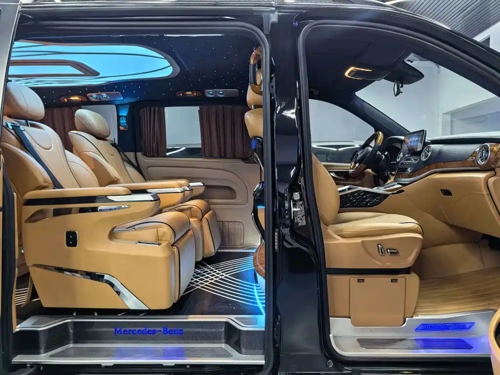 Mercedes-Benz Vito 2022 — фото 12