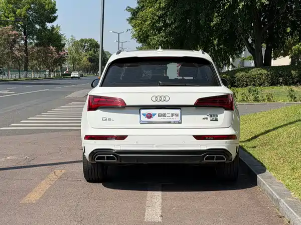 Audi Q5L 2022