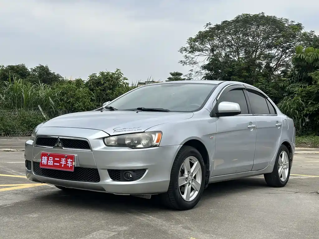 Mitsubishi Lancer EX 2010