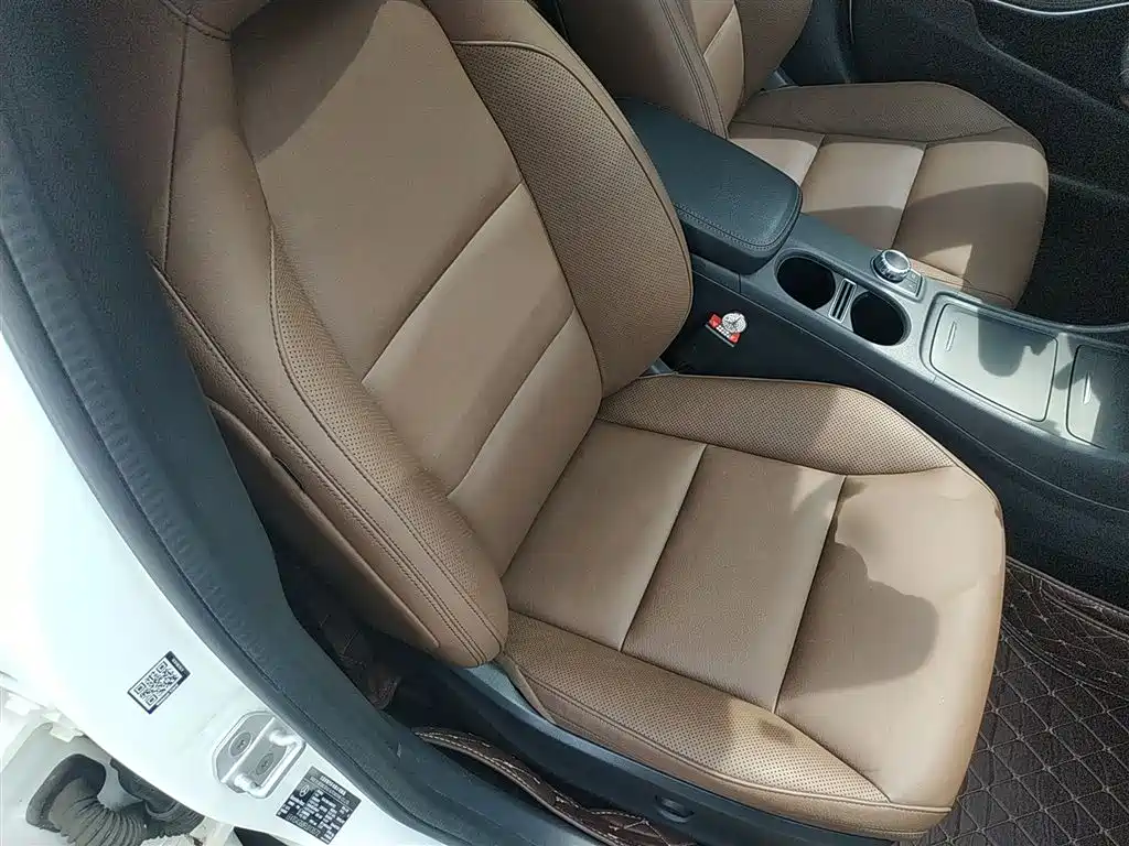 Mercedes-Benz GLA 2015 — фото 25