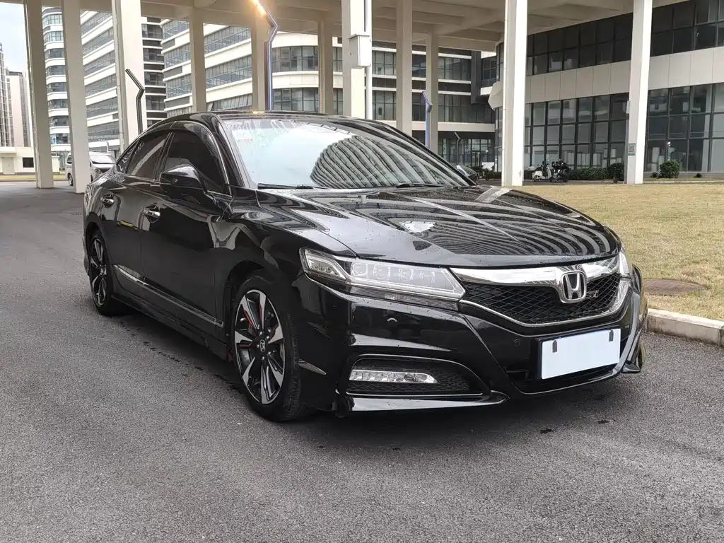 Honda Spirior 2015 — фото 3