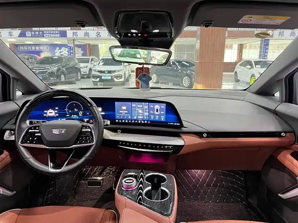 Cadillac IQ Aoge 2024