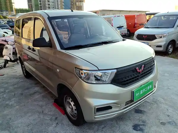 Wuling Hongguang V 2025