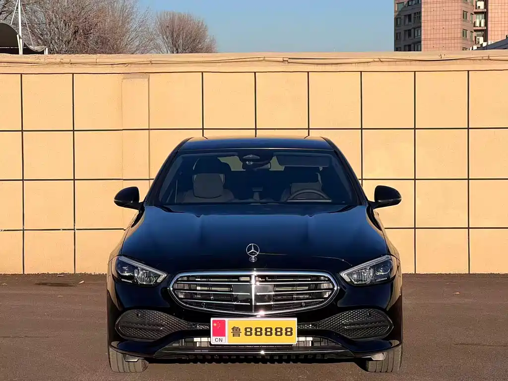 Mercedes-Benz C-Class 2023 — фото 2