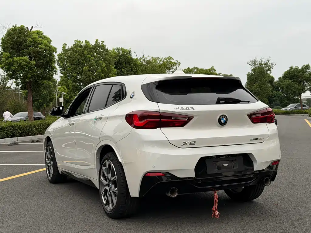 BMW X2 2022 — фото 9