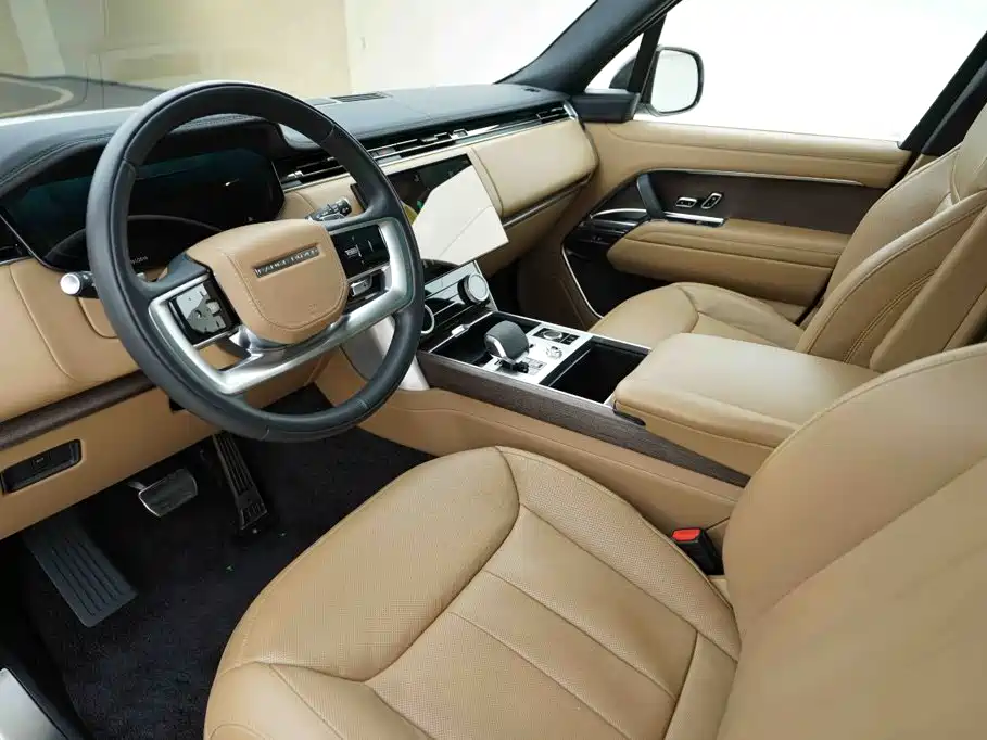 Land Rover Range Rover 2023 — фото 12
