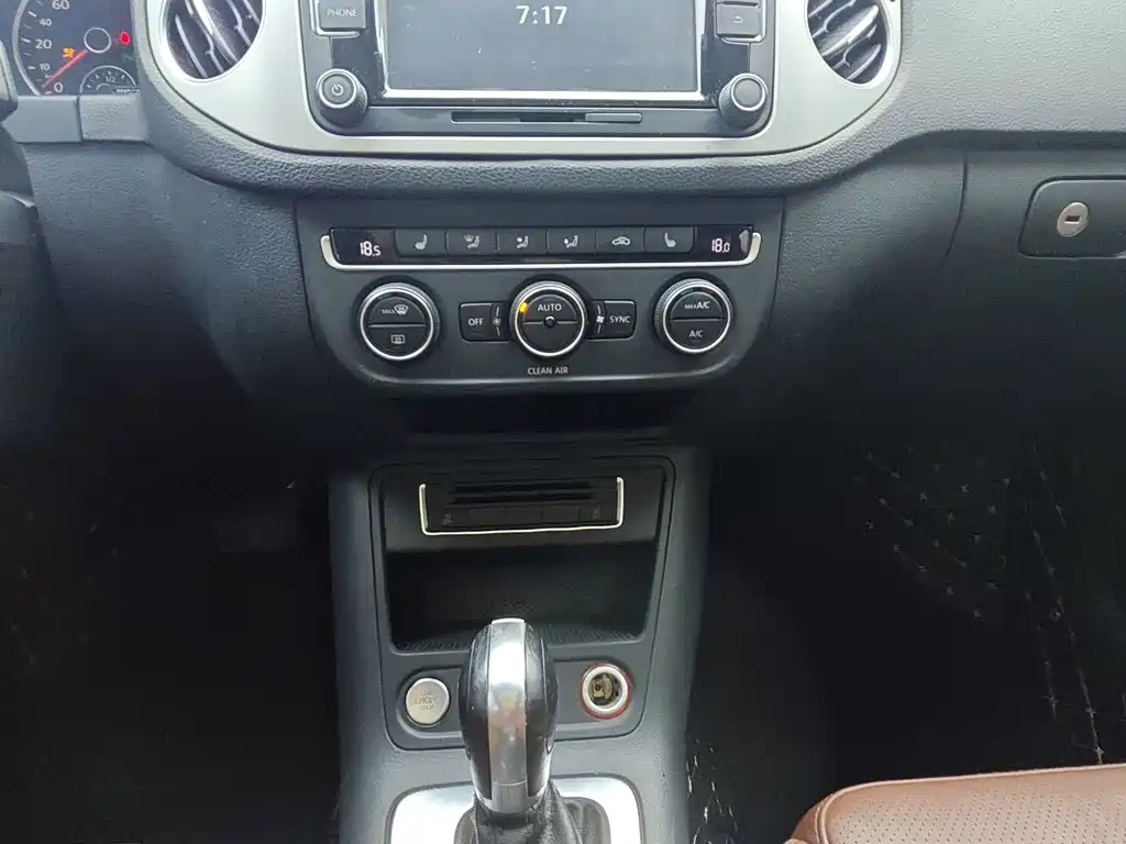 Volkswagen Tiguan 2016 — фото 14