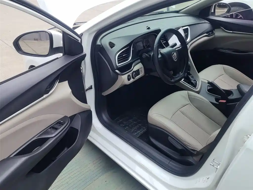 Buick Excelle 2017 — фото 16