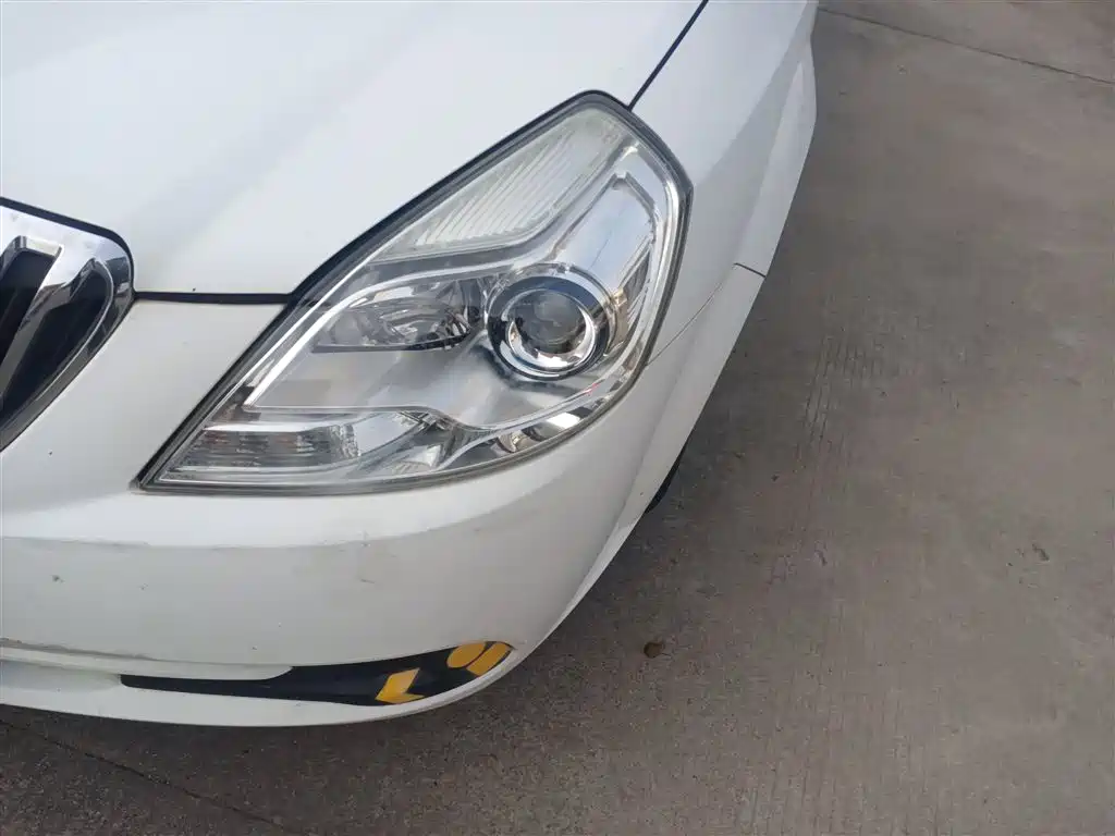 Buick Excelle 2015 — фото 24