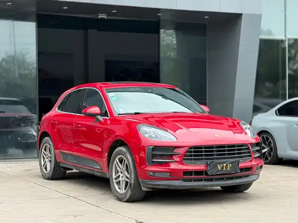 Porsche Macan 2021