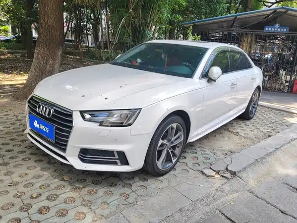 Audi A4L 2019