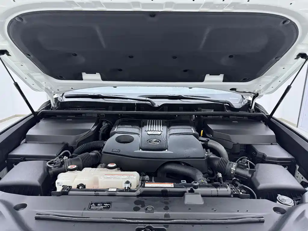 Lexus LX 2025 — фото 10