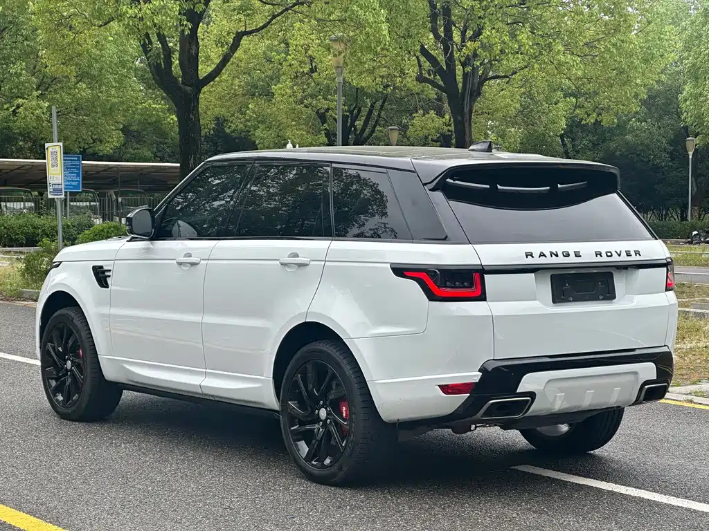 Land Rover Range Rover Sport 2020 — фото 17