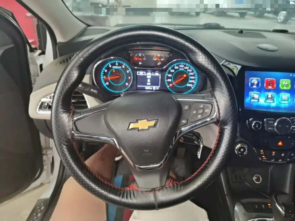 Chevrolet Cruze 2015 — фото 11
