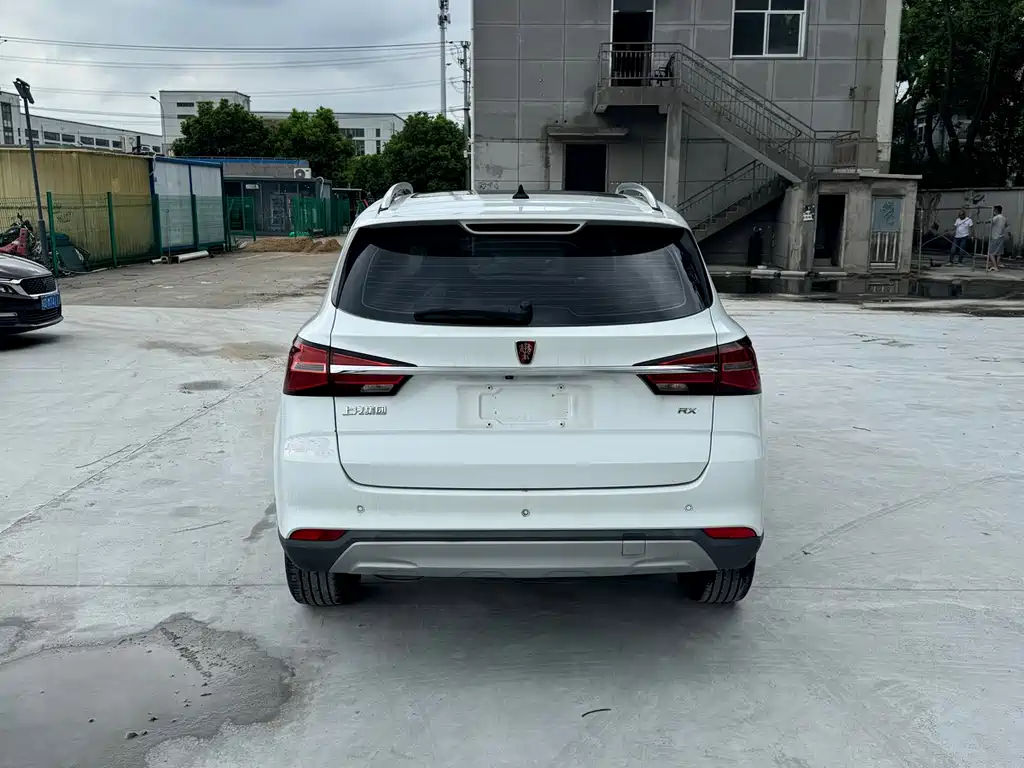 Roewe RX3 2018 — фото 16