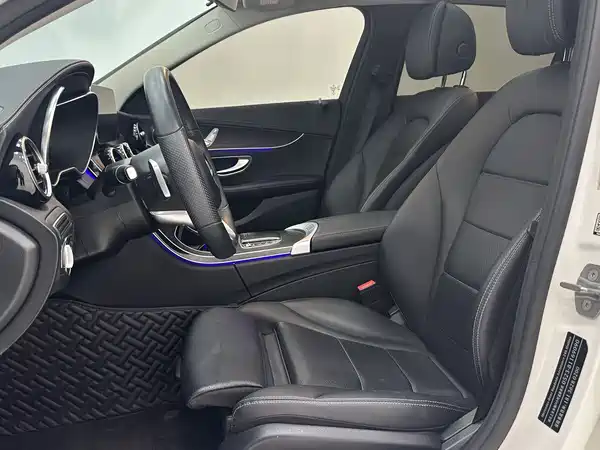 Mercedes-Benz C-Class 2021