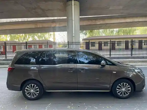 Buick GL8 2023