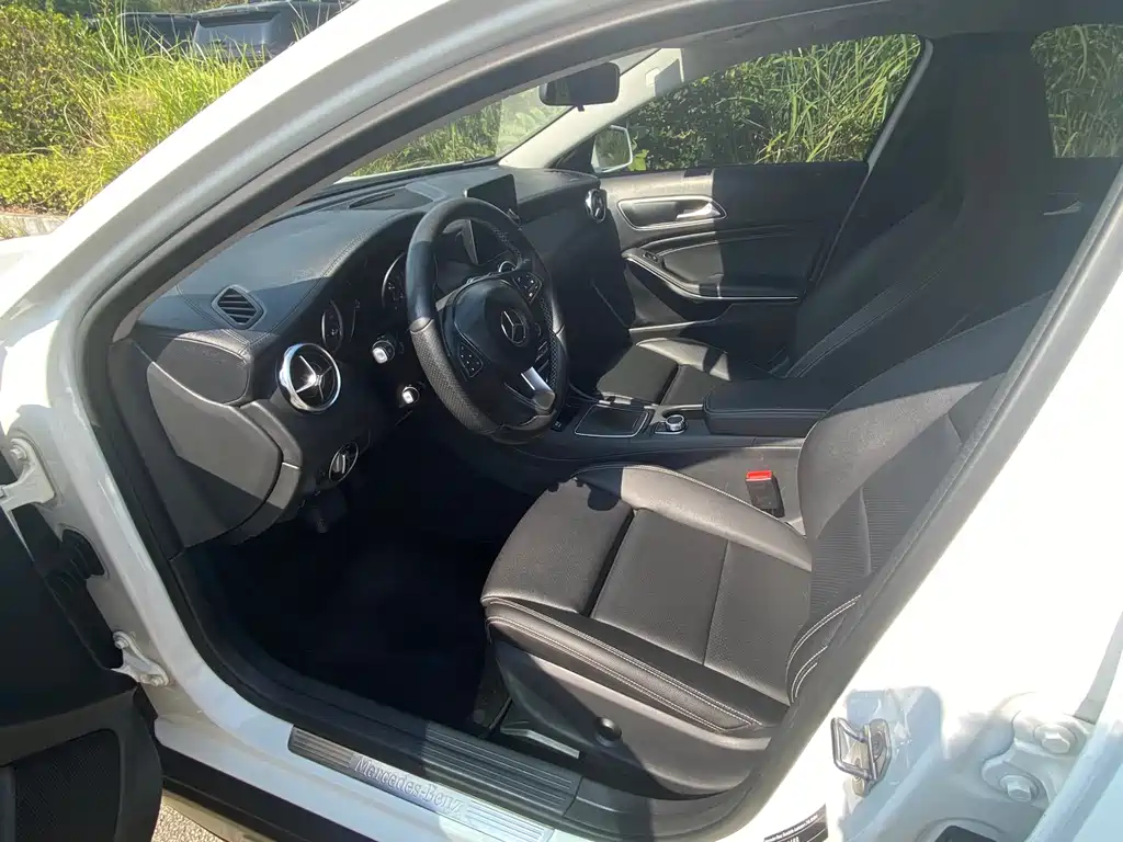 Mercedes-Benz GLA 2018 — фото 8