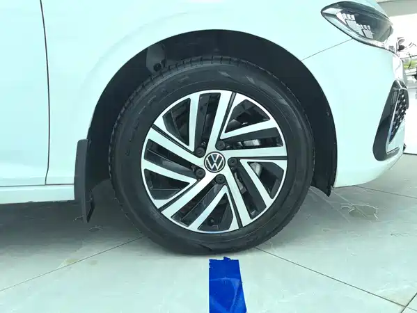 Volkswagen Lavida 2024