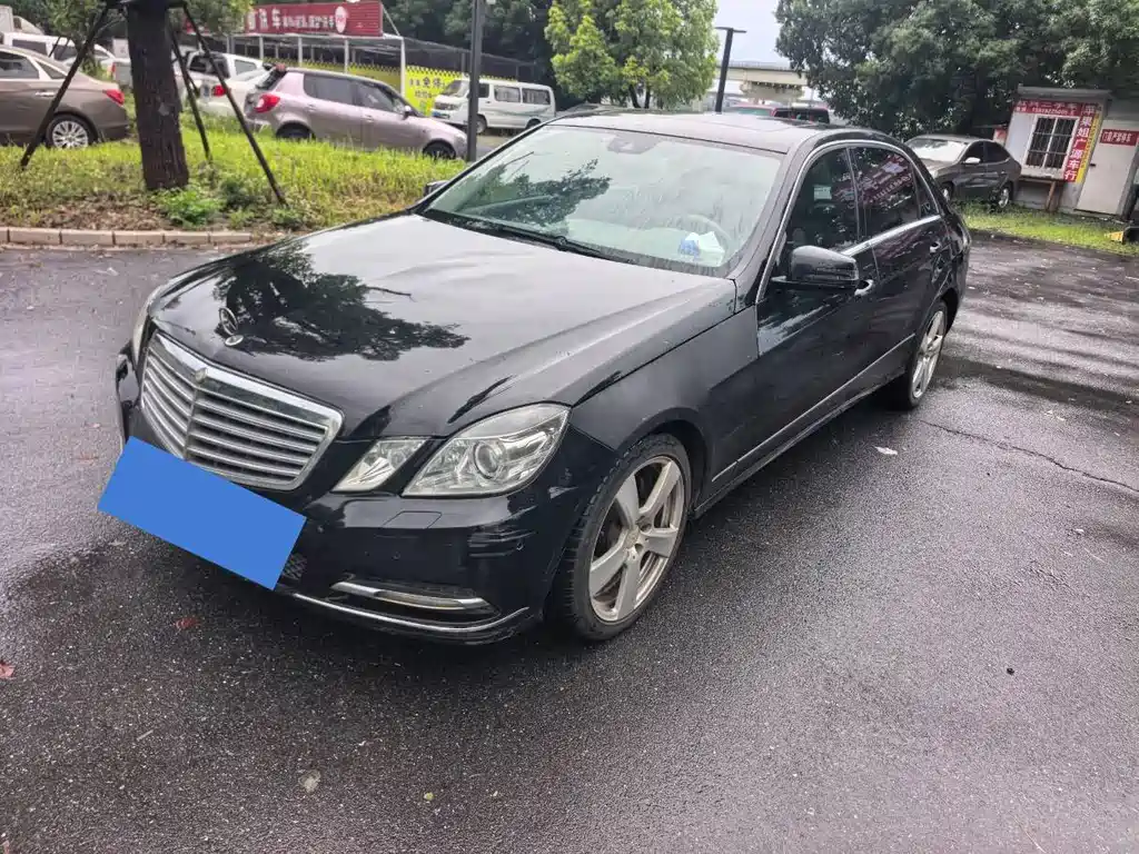 Mercedes-Benz E-Class 2013