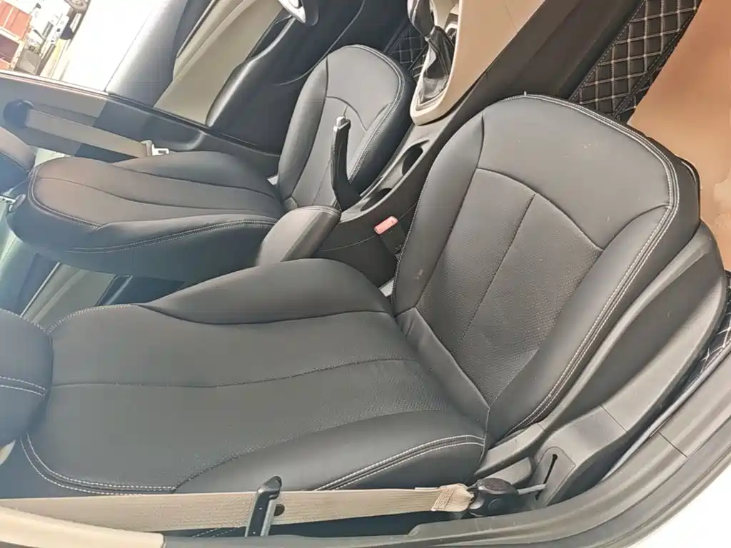 Buick Excelle 2017 — фото 25