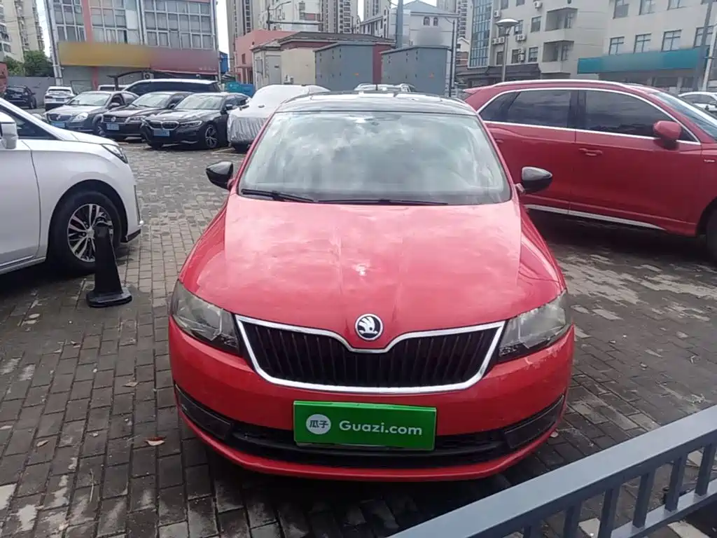 Skoda Rapid Spaceback 2014