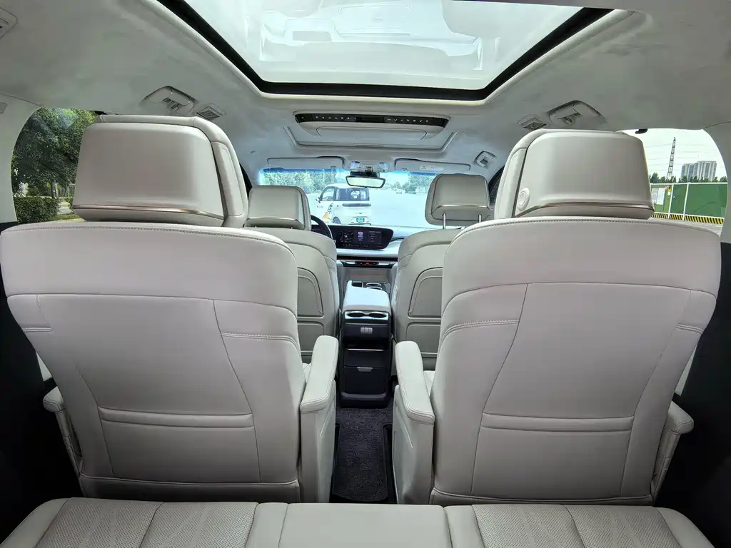 Buick GL8 New Energy 2025 — фото 13
