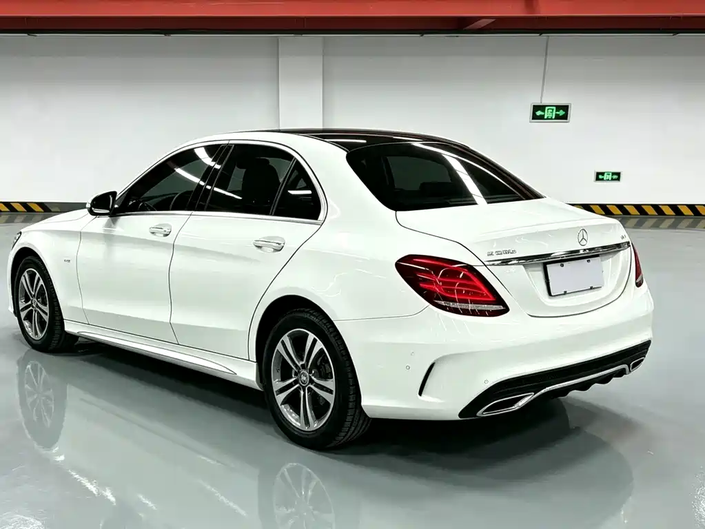 Mercedes-Benz C-Class 2020 — фото 15