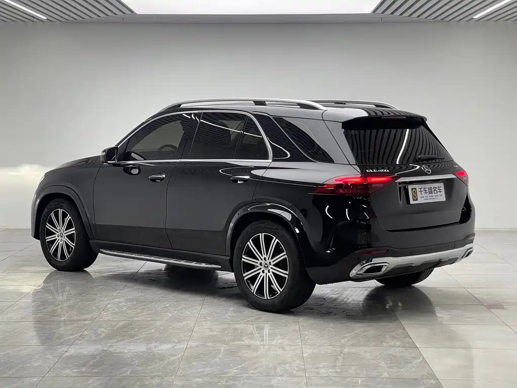 Mercedes-Benz GLE 2025