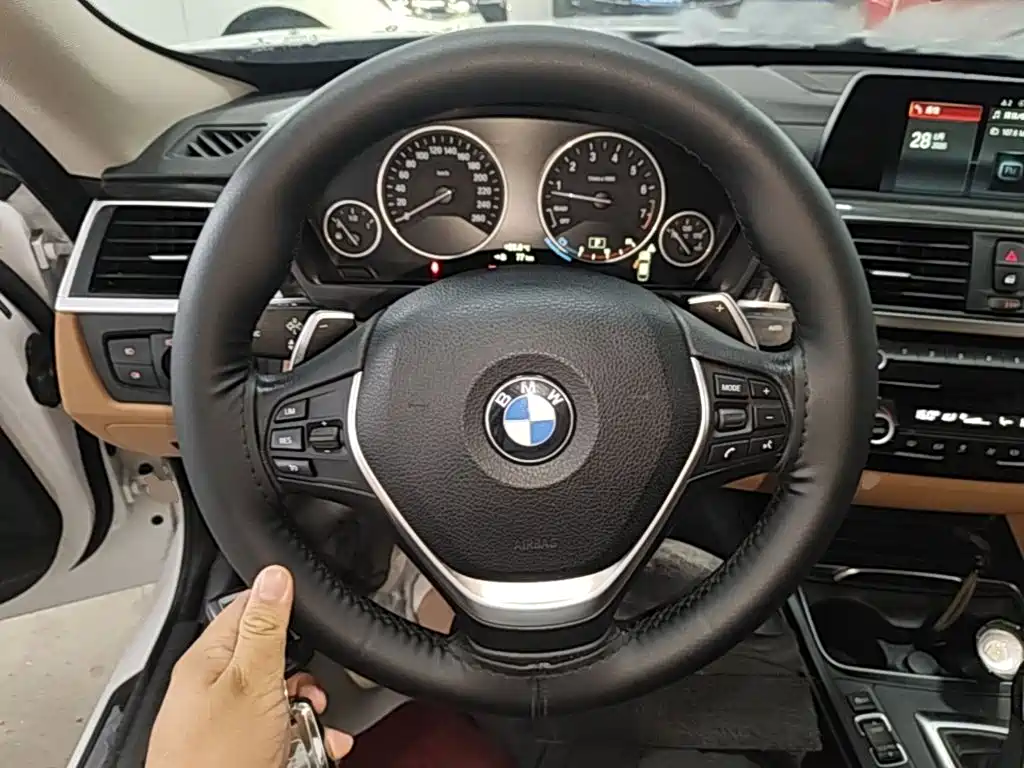 BMW 3 Series GT 2018 — фото 11