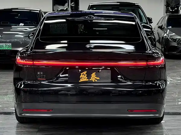 NIO ET7 2022