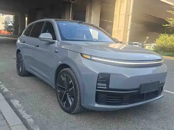 Li Auto L7 2025
