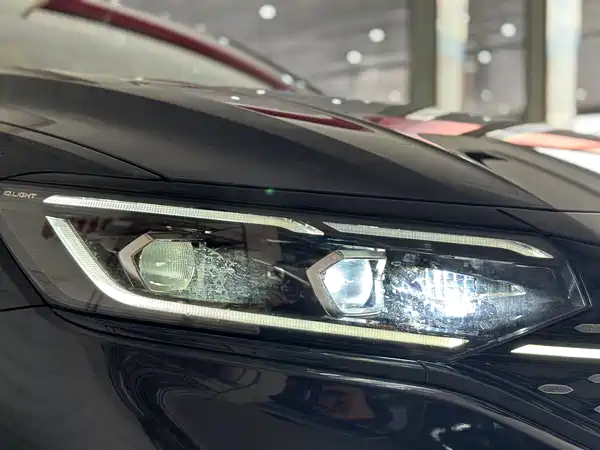 Volkswagen Passat 2023