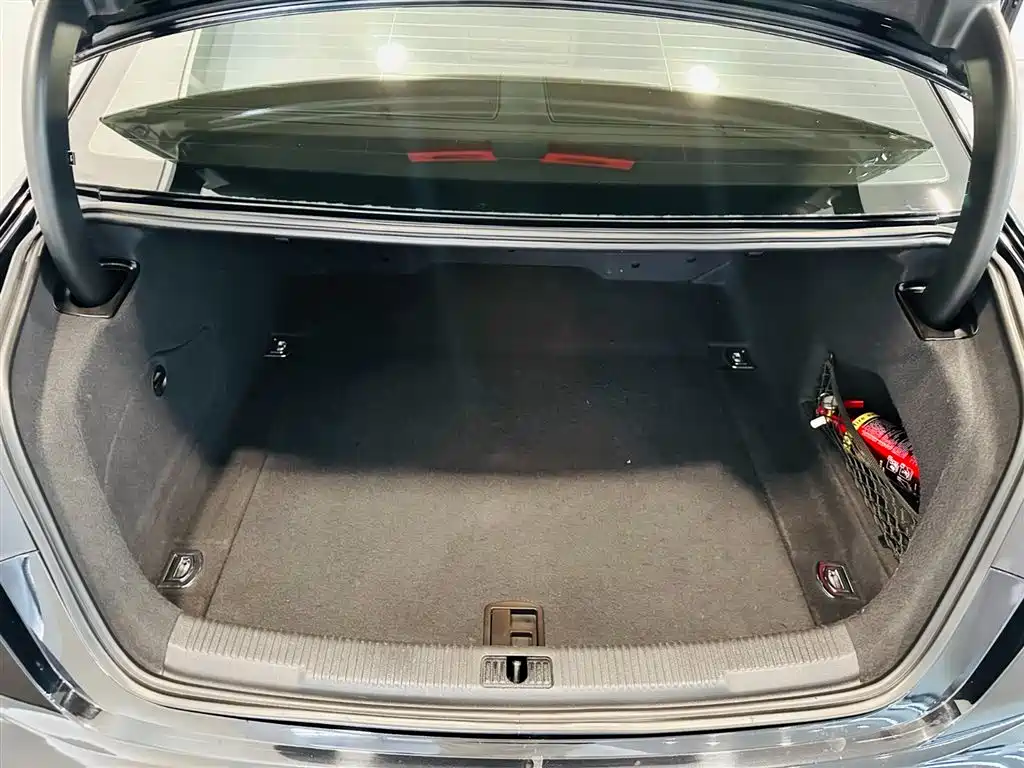Audi A6L 2013