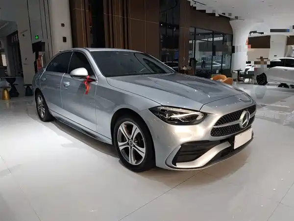 Mercedes-Benz C-Class 2022