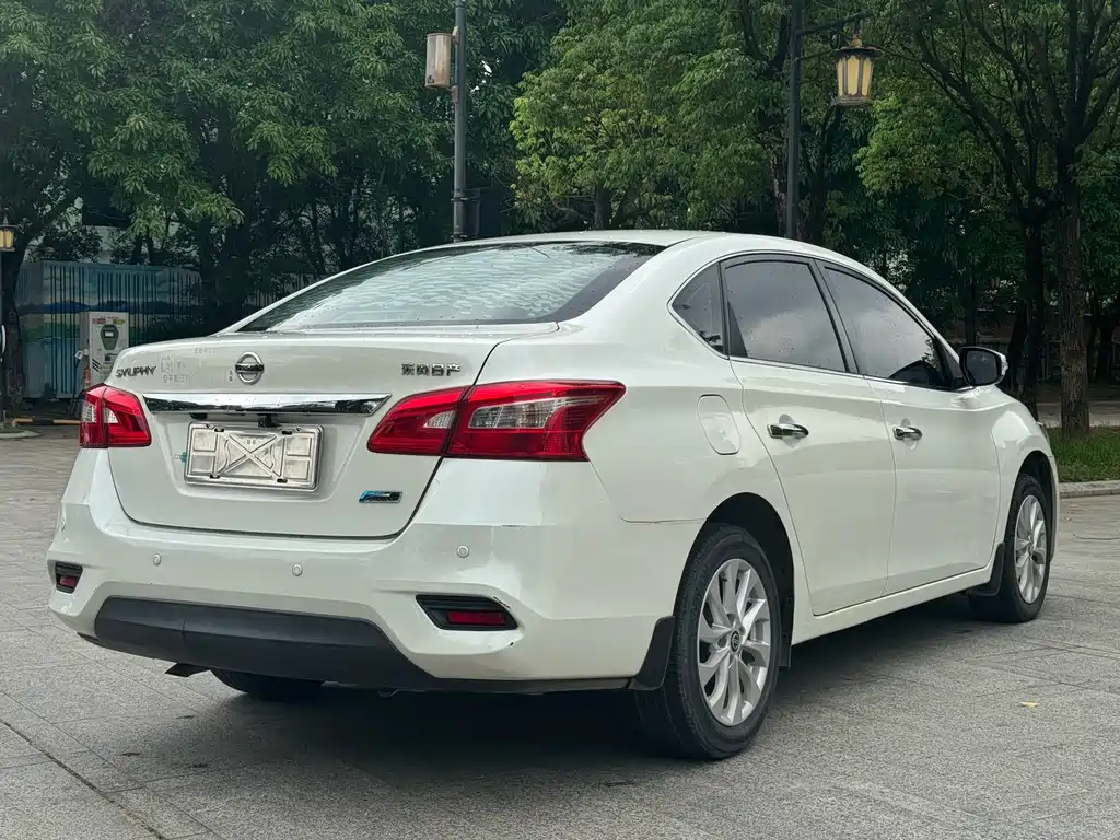 Nissan Sylphy 2019 — фото 10