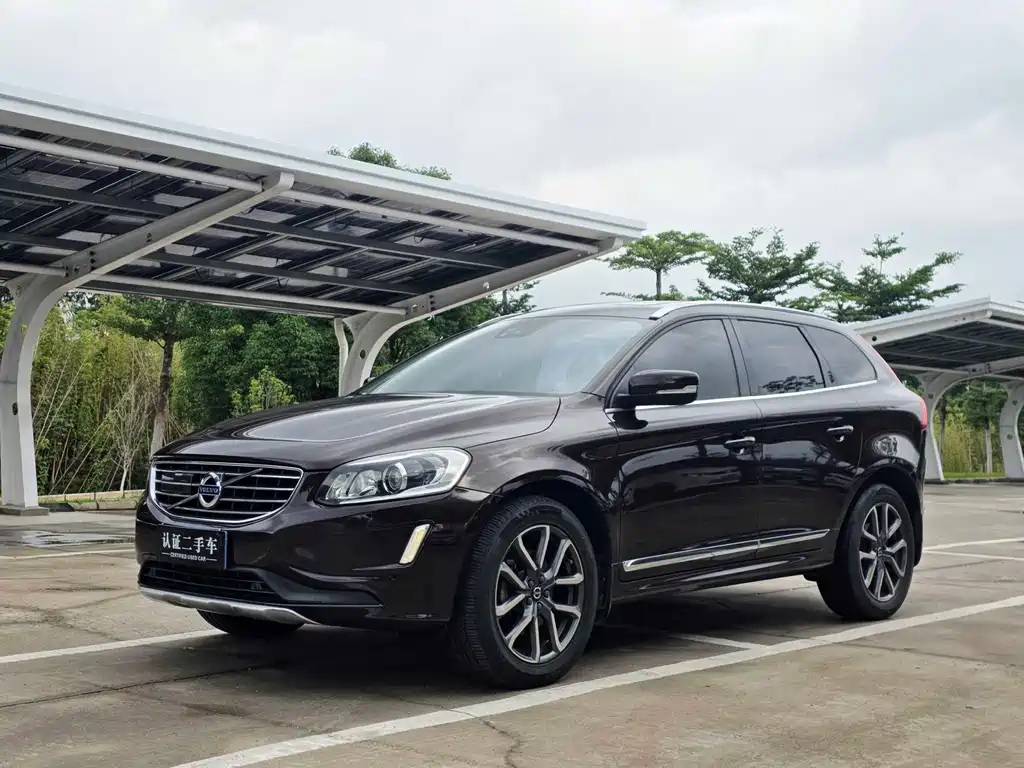 Volvo XC60 2017 — фото 2