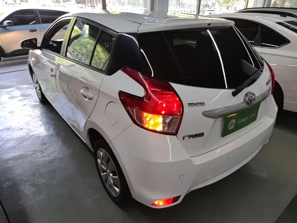 Toyota Yaris L 2015