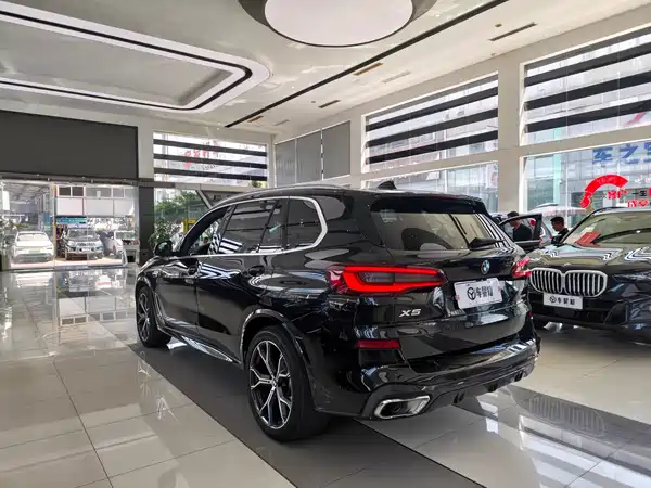 BMW X5 2023