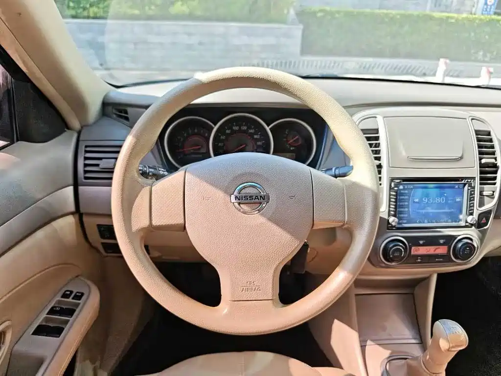 Nissan Sylphy 2016 — фото 18