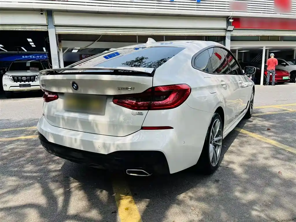 BMW 6 Series GT 2020 — фото 23