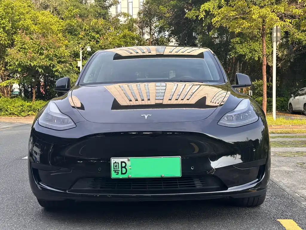 Tesla Model Y 2022 — фото 2
