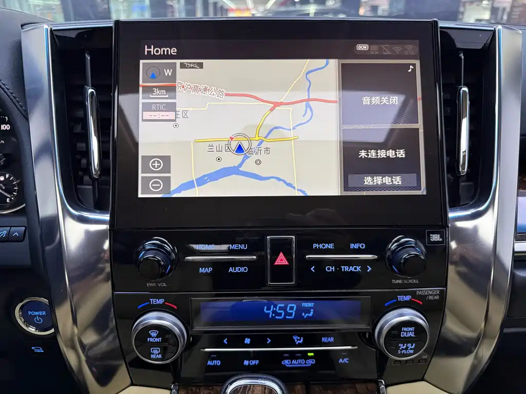 Toyota Alphard 2022 — фото 25