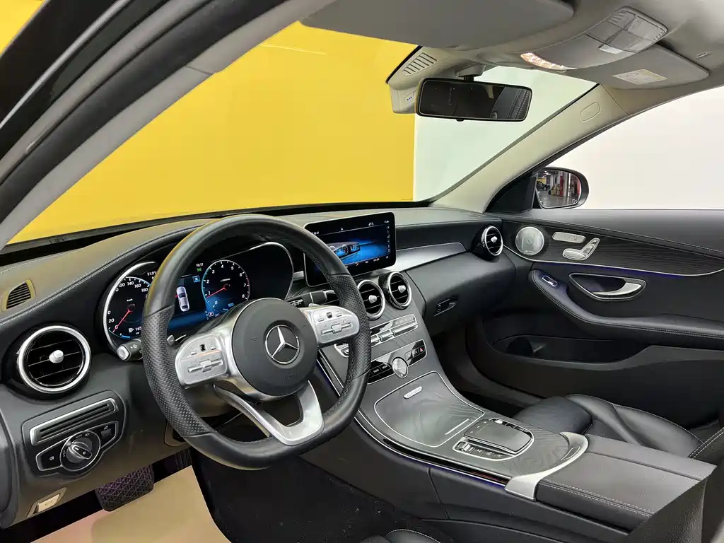 Mercedes-Benz C-Class 2021