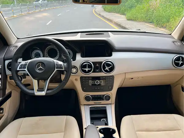 Mercedes-Benz GLK-Class 2015