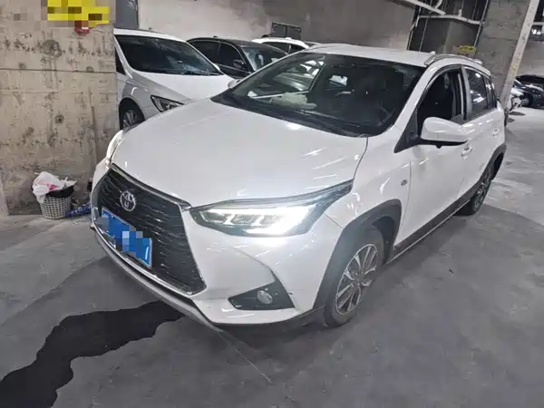 Toyota Yaris L 2022