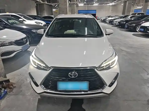 Toyota Yaris L 2022