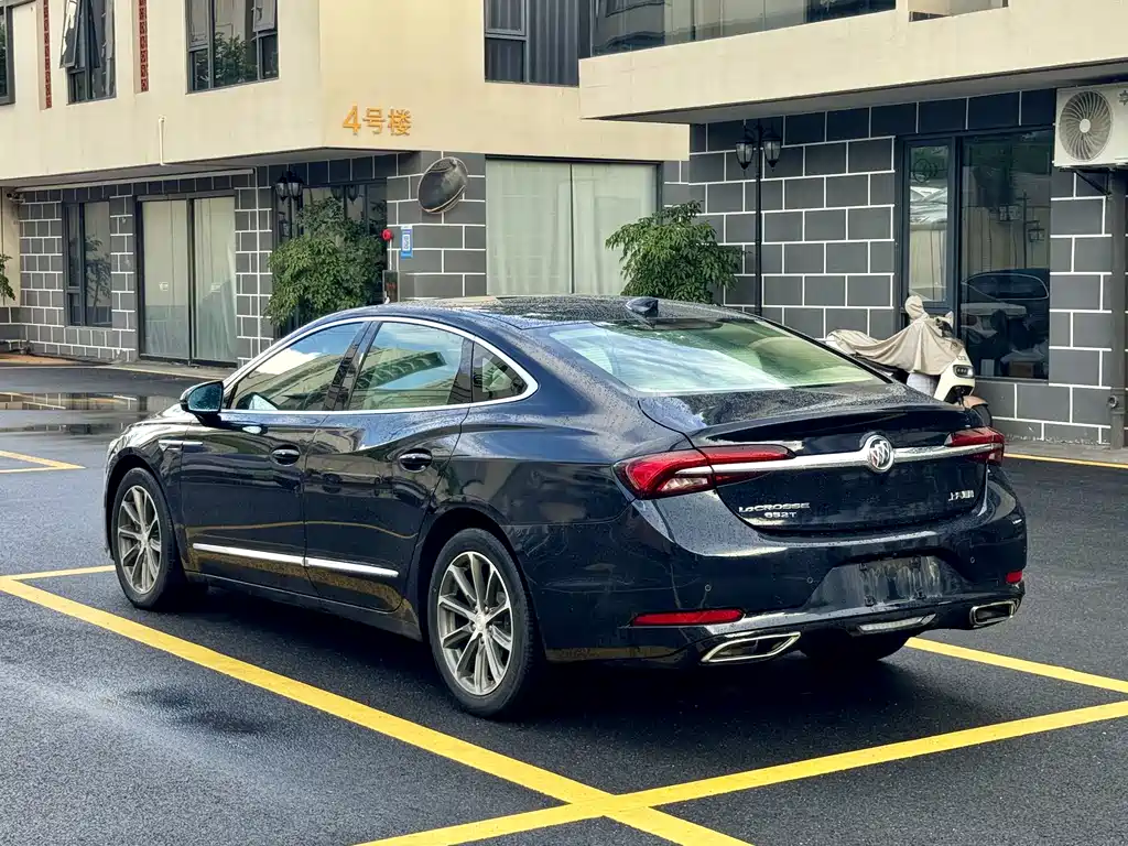 Buick LaCrosse 2020 — фото 9