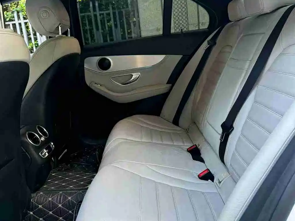 Mercedes-Benz C-Class 2016 — фото 10