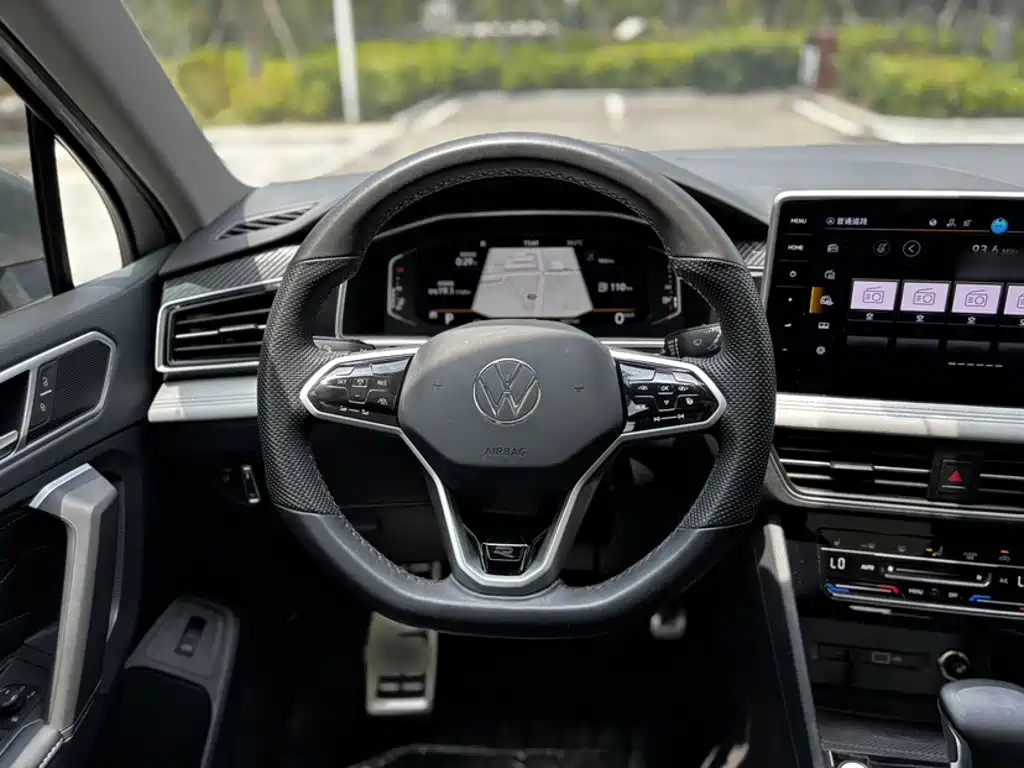 Volkswagen Tiguan L 2023